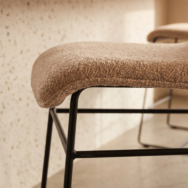 LEDA Jive Bar Chair Low Back Detail groot